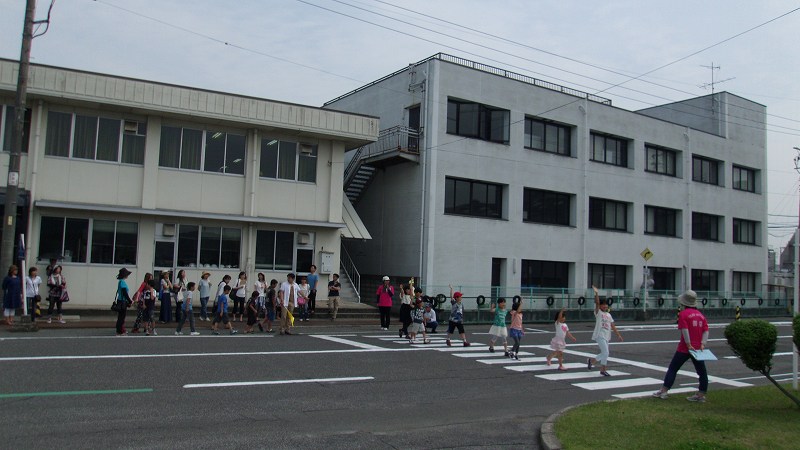写真1 | 2015年06月14日 第22回御幸学区親子交通安全研修 | 芦田川自動車学校